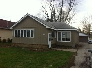 118 N Rebecca St, Glenwood, IL