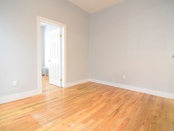 2nd image of 609 W 135th St APT 2