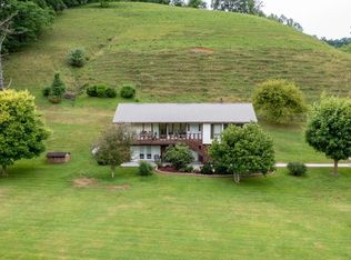 1429 S Highway 650 Hwy, Sandy Hook, KY 41171