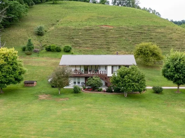 1429 S Highway 650 Hwy, Sandy Hook, KY 41171