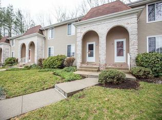 27 Marigold Cir, North Providence, RI 02904
