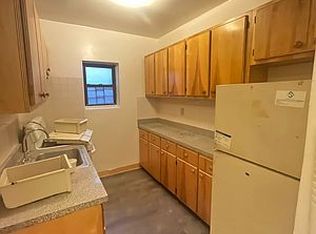 2760 Barnes Ave #C9, Bronx, NY 10467