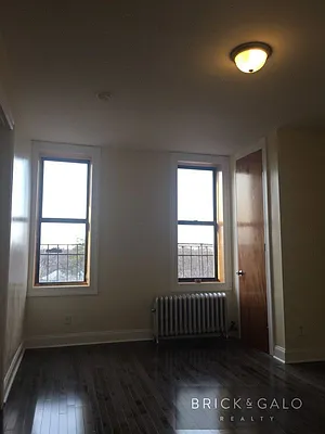 Rented by BRICK & GALO REALTY CORP | media 10