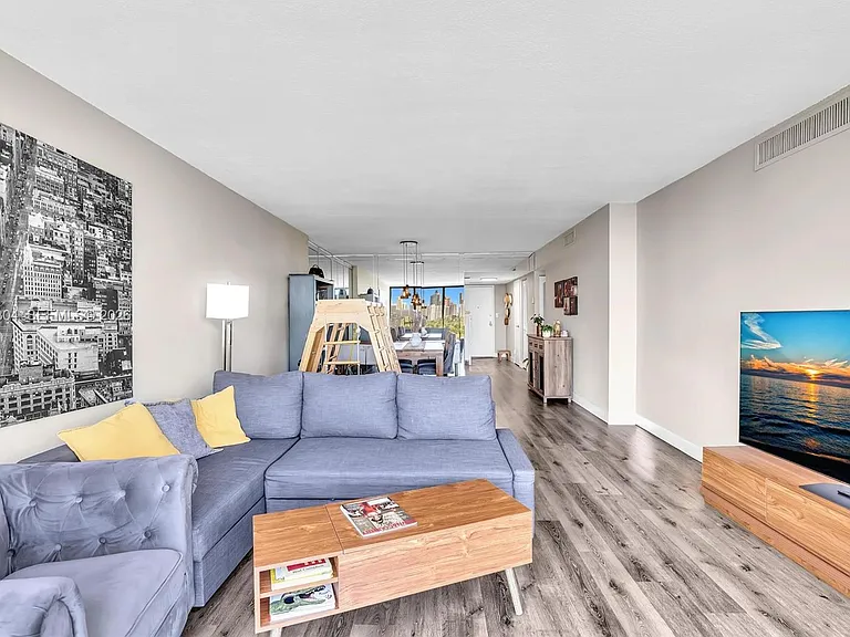 3375 N Country Club Dr #905 — Photo 38