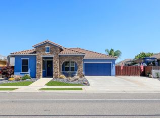 438 1st St, Escalon, CA 95320