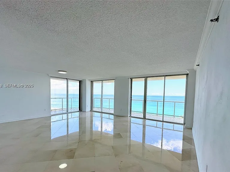 8855 Collins Ave #8A — Photo 2