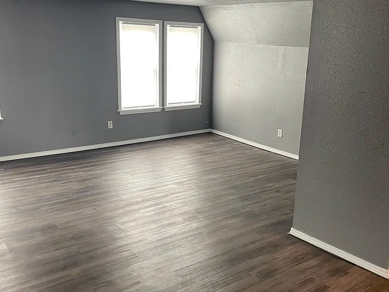 1818 NW 29th St #3 — Photo 5