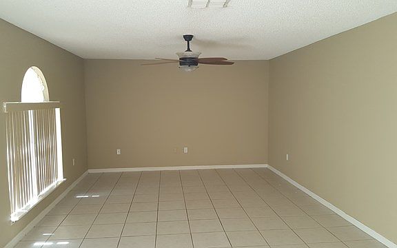 3rd image of 24 Rainstone Ln