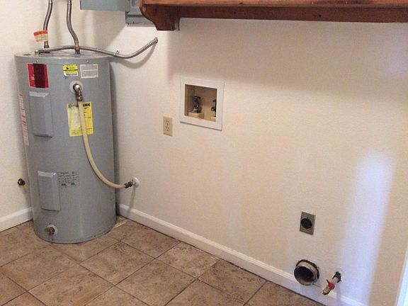 4th image of 5823 Central Ave #3