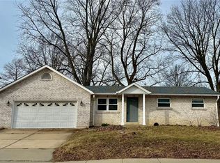 1427 Caulks Hill Rd, Saint Charles, MO 63304