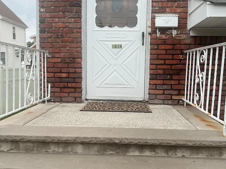 1024 Fanny St — Photo 2