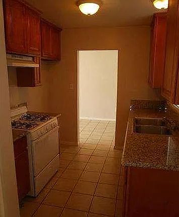 5th image of 1497 N Belle St #1497