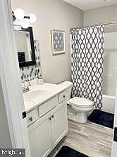 5th image of 100 N Massachusetts Ave