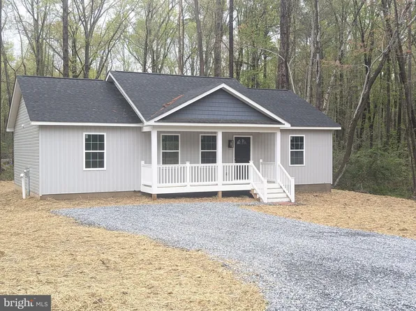 203 Woodbine, Colonial Beach, VA 22443