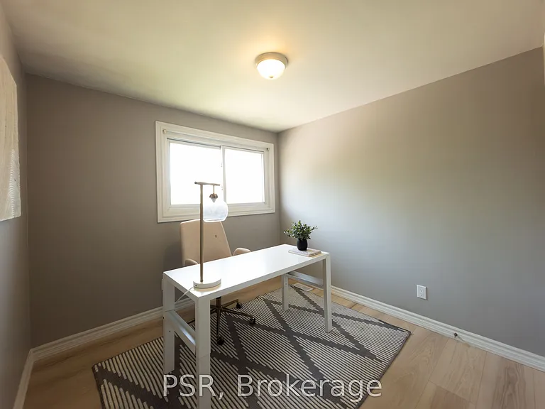 11 Elmsdale Dr — Photo 13
