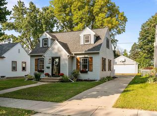1821 N Harriman St, Appleton, WI 54911