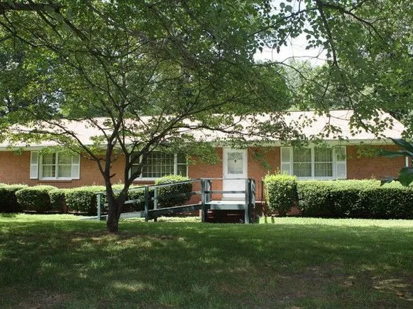 1819 Walker Ave, Petersburg, VA 23803