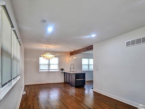 5th image of 7002 Nieman Rd