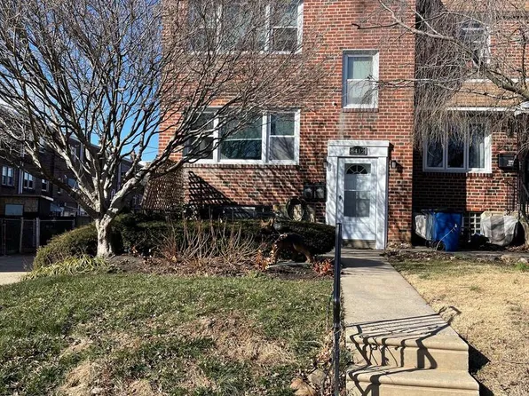 8412 Jackson St, Philadelphia, PA 19136