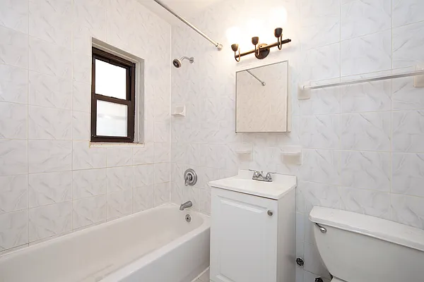 Rented by R New York | media 10