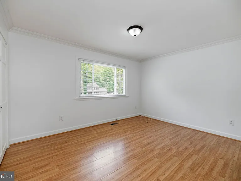 11325 Bacon Race Rd — Photo 17