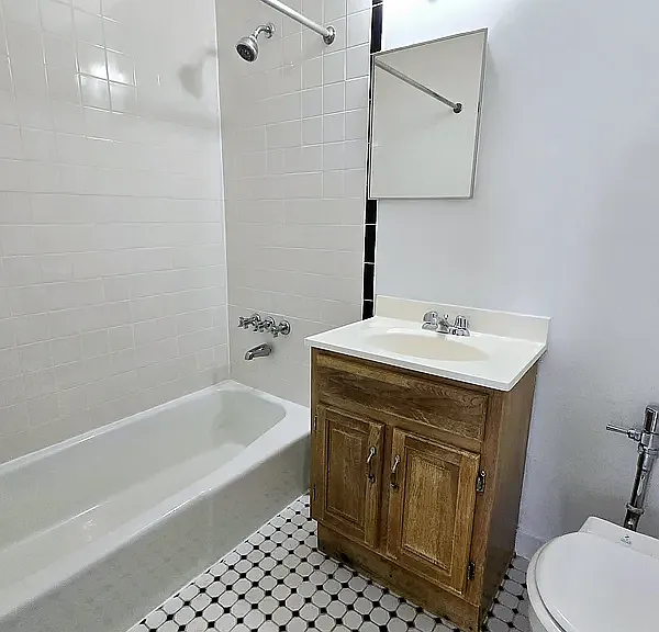 206 W 106th St #6 — Photo 3