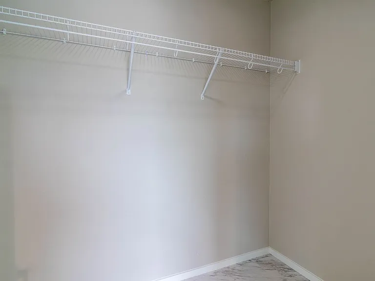 8006 S Fruitvale Ln — Photo 24