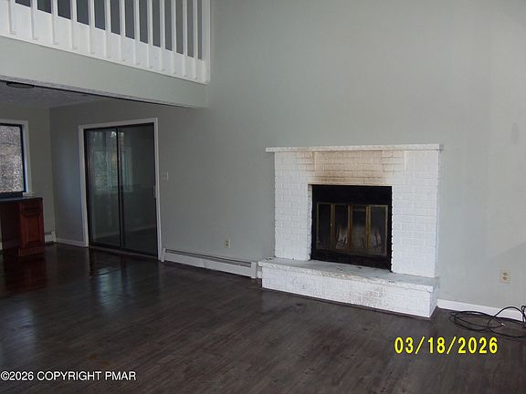 5th image of 240 Powderhorn Rd