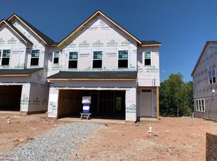 3105 Montlawn Pl #157, Durham, NC 27703