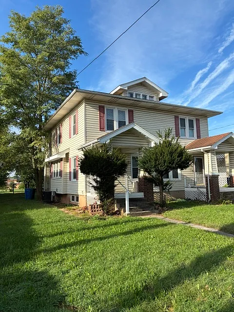 410 E Baltimore St #412