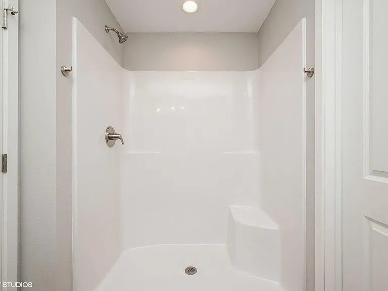 2773 Rookwood Ln — Photo 8