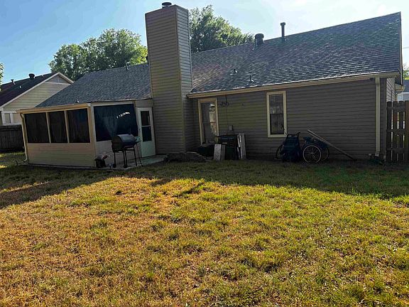 2nd image of 3080 Ridgeway Rd