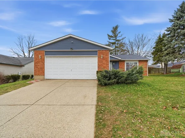 2764 Highland Village Ln, Miamisburg, OH 45342