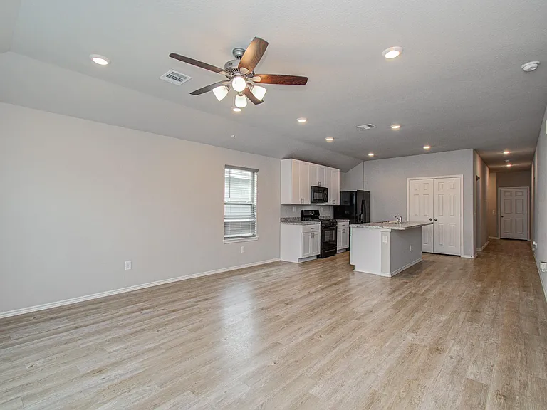 2030 Brixham Bluff Ln — Photo 10