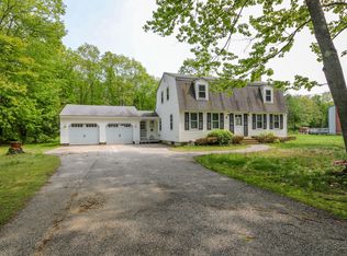 6 Edgewood Rd, Buxton, ME 04093