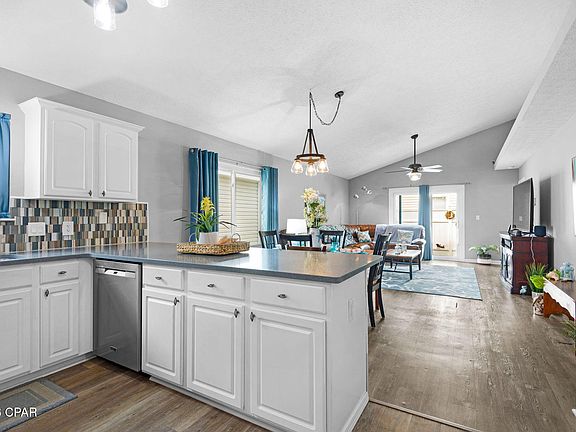 5th image of 219 Coquina Shell Way