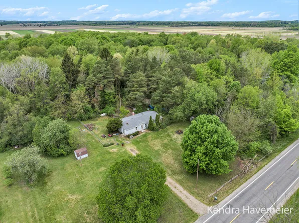 1912 57th St, Fennville, MI 49408