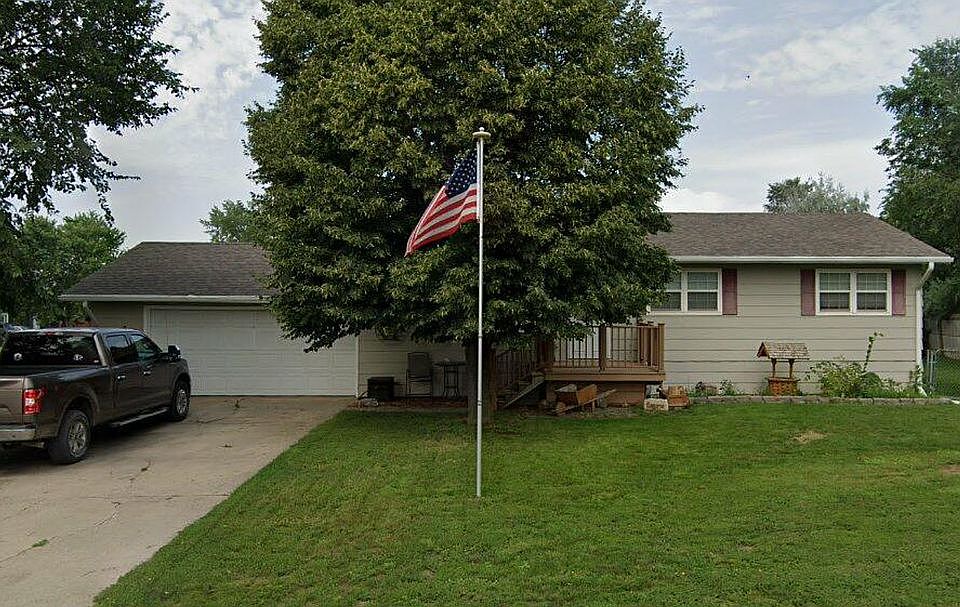 1st image of 101 Wren Ct