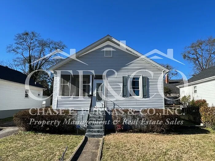 2 bed, 1.0 bath, 932 sqft, $1,095 — Photo 1