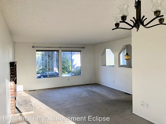 4th image of 13505 90th Ave NE