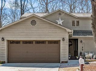 420 Chester Woods Ct, High Point, NC 27262