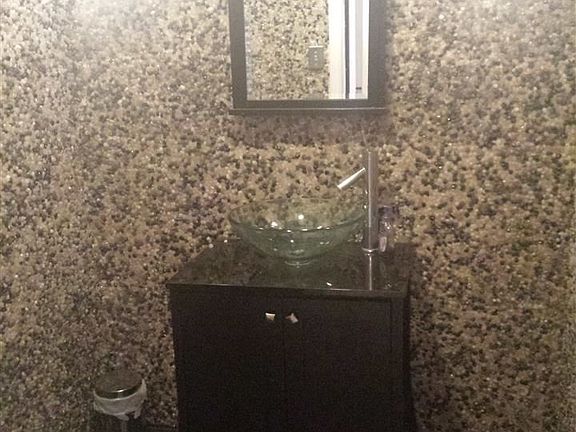 3rd image of 1800 Country Club Dr APT 12