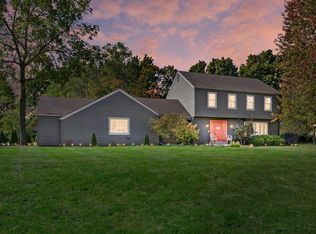 3042 Red Berry Rd, Racine, WI 53406