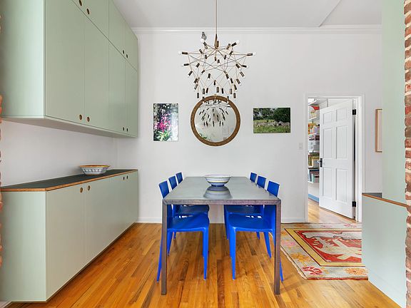 4th image of 320 Washington Ave APT 2E