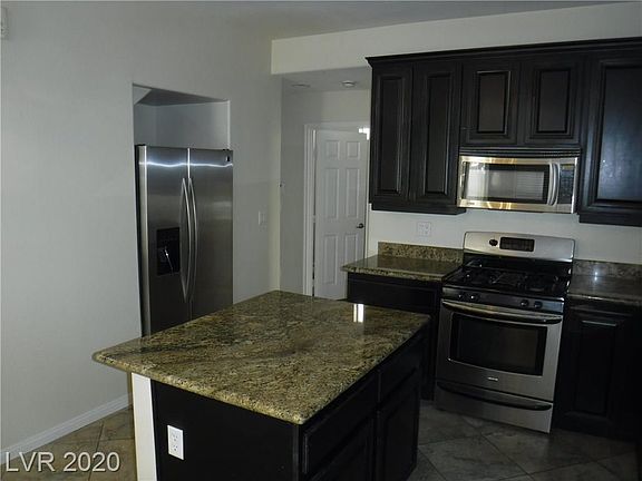 5th image of 8133 Amesbury Canyon St
