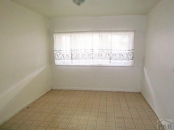 5th image of 1609 E 3rd St