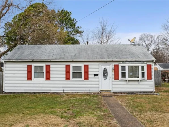 1905 Moger Dr, Hampton, VA 23663
