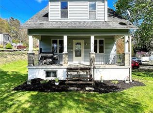 127 Saxonburg Rd, Butler, PA 16002