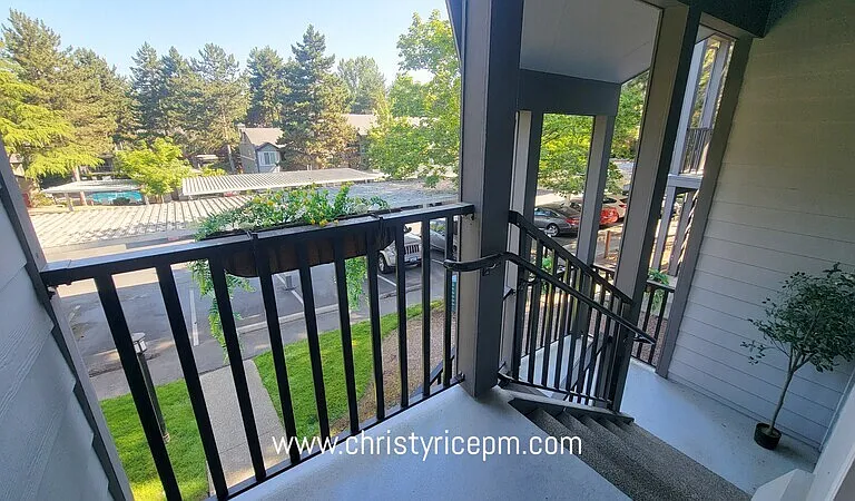 11109 NE 124th Ln #B208 — Photo 3