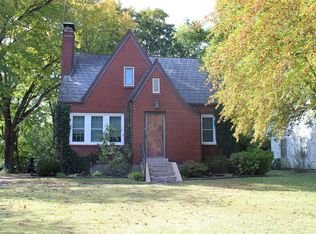 923 N Cape Rock Dr, Cape Girardeau, MO 63701